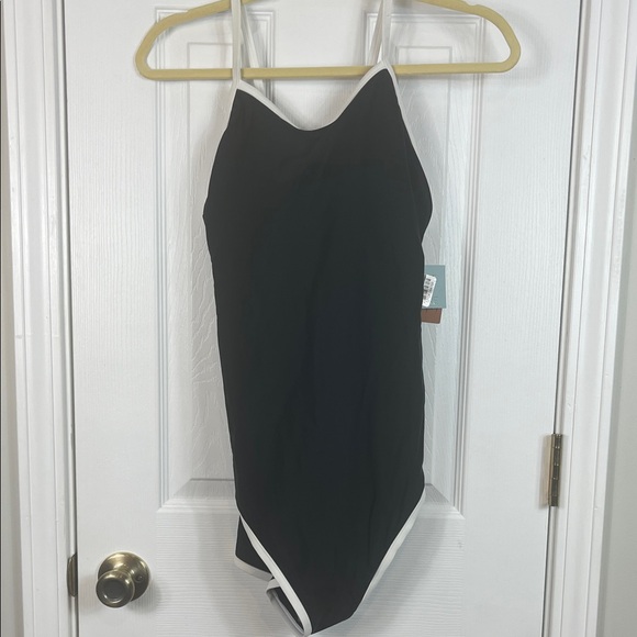 NWT Shade & Shore black with white trim 1 pc swimsuit size XL(16). Padded cups - Picture 1 of 8